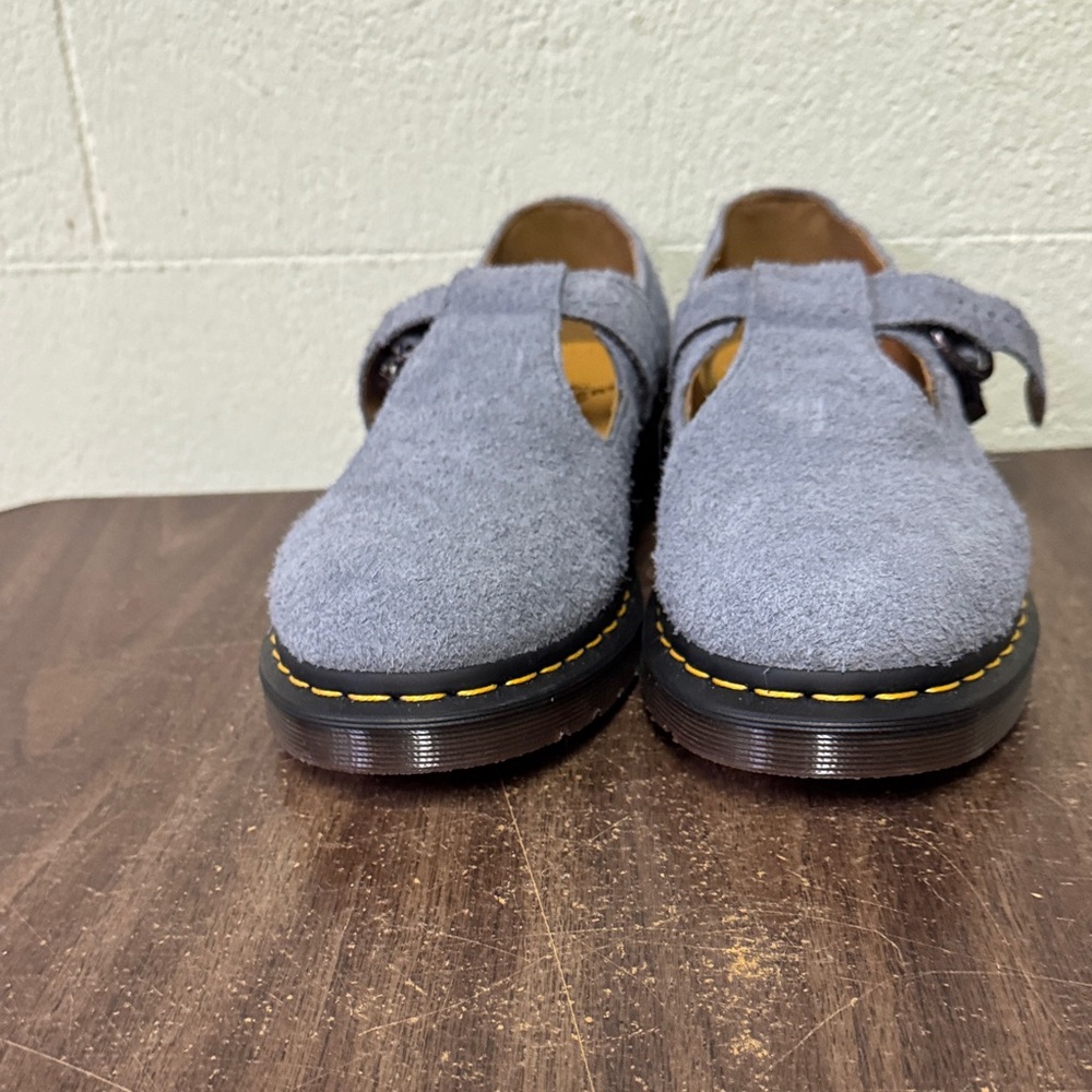 Gray Suede Buckle Shoes